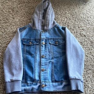 Boys Jean Sweater size S